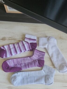ComfortFit Women's Low-Cut Sock 4-Pack — White and Purple